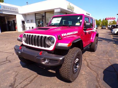 New 2026 Jeep Wrangler Unlimited Rubicon w/ Whitecap Package