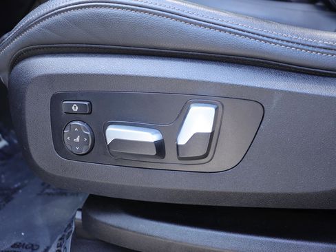 Used 2022 BMW X5 sDrive40i w/ M Sport Package image 26