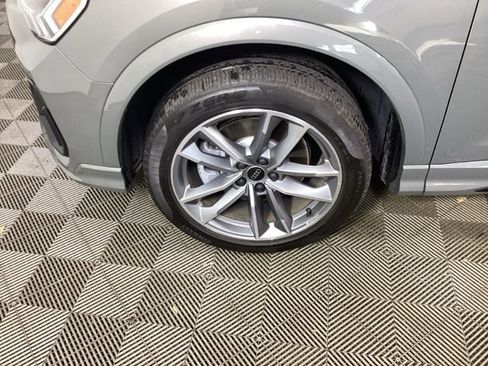 Used 2025 Audi Q3 2.0T Premium image 8