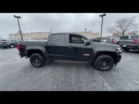 Certified 2021 Chevrolet Colorado Z71 w/ Z71 Midnight Edition image 9