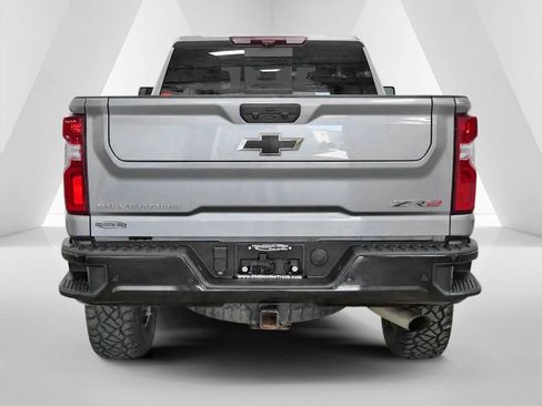 Used 2024 Chevrolet Silverado 2500 ZR2 w/ Technology Package AWD/4WD image 6