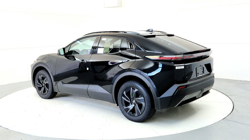 New 2026 Toyota C-HR AWD/4WD image 4