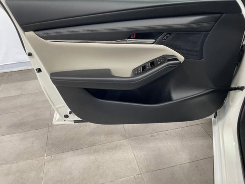 Certified 2025 MAZDA MAZDA3 s image 17