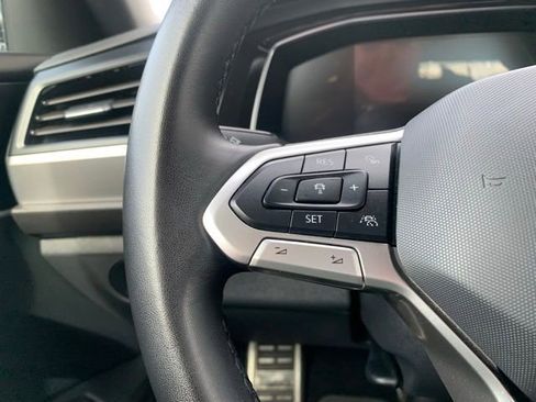 Used 2024 Volkswagen Jetta Sport image 15