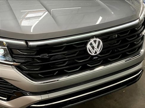 New 2026 Volkswagen Atlas SEL Premium R-Line image 33