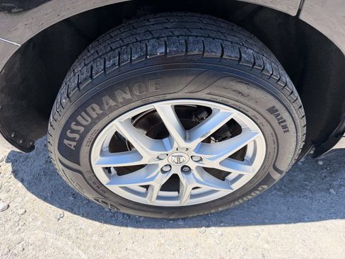 Used 2018 Volvo XC60 T5 Momentum AWD/4WD image 11