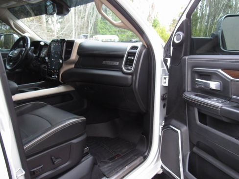 Used 2022 RAM 2500 Laramie image 23