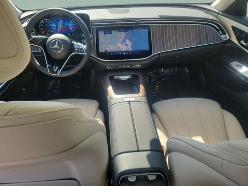 Used 2026 Mercedes-Benz E 350 Sedan w/ Winter Package image 11