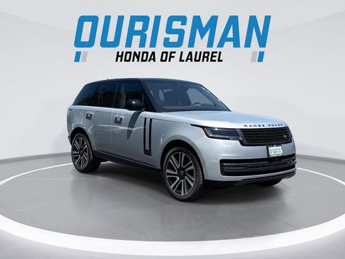 Used 2023 Land Rover Range Rover SE AWD/4WD image 2