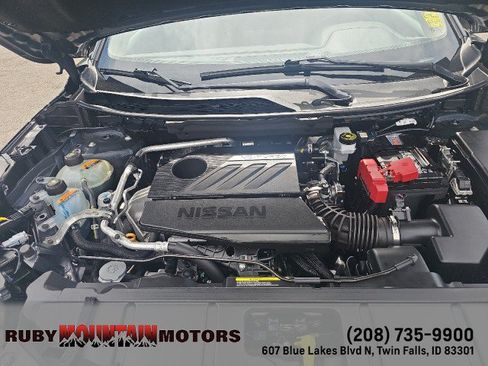 Used 2025 Nissan Rogue SV AWD/4WD image 39