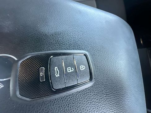 Used 2025 Toyota Tacoma TRD Sport RWD image 28