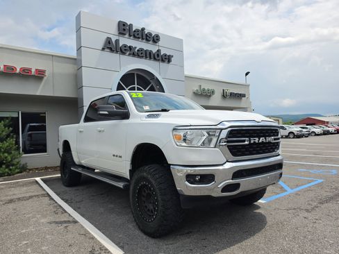 Used 2022 RAM 1500 Big Horn AWD/4WD image 1