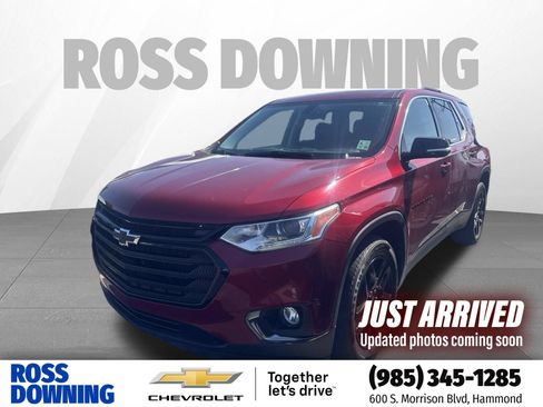 Used 2021 Chevrolet Traverse LT FWD image 1