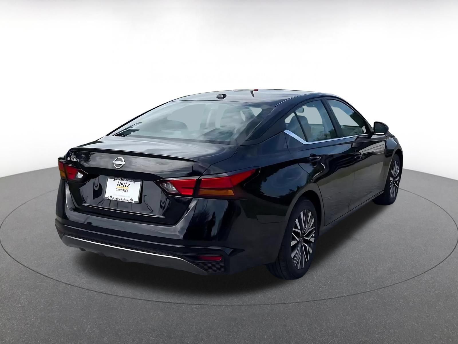 Used 2026 Nissan Altima 2.5 SV FWD image 13
