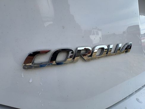 Used 2016 Toyota Corolla LE image 28