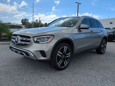 Used 2021 Mercedes-Benz GLC 300 image 2
