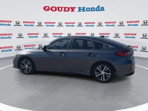 Used 2023 Honda Civic LX image 6