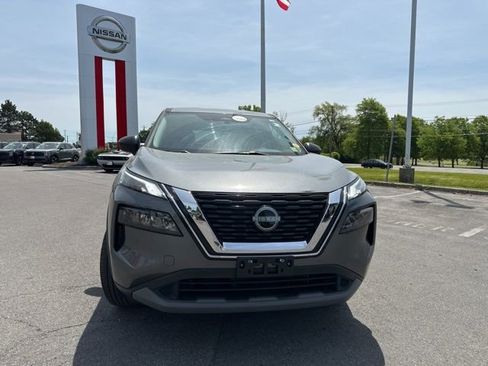 Used 2023 Nissan Rogue S AWD/4WD image 9