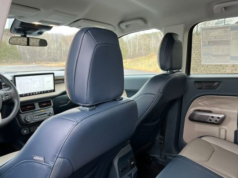 New 2025 Ford Maverick Lariat w/ 4K Tow Package AWD/4WD image 35
