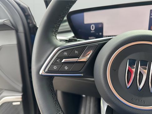 Used 2025 Buick Enclave Preferred image 30