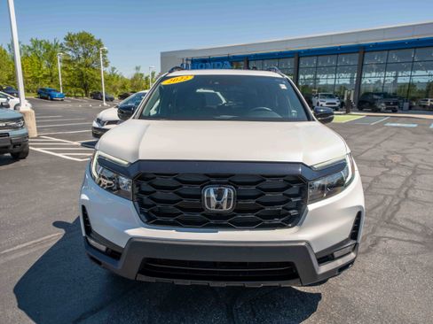 Used 2022 Honda Passport Elite image 2