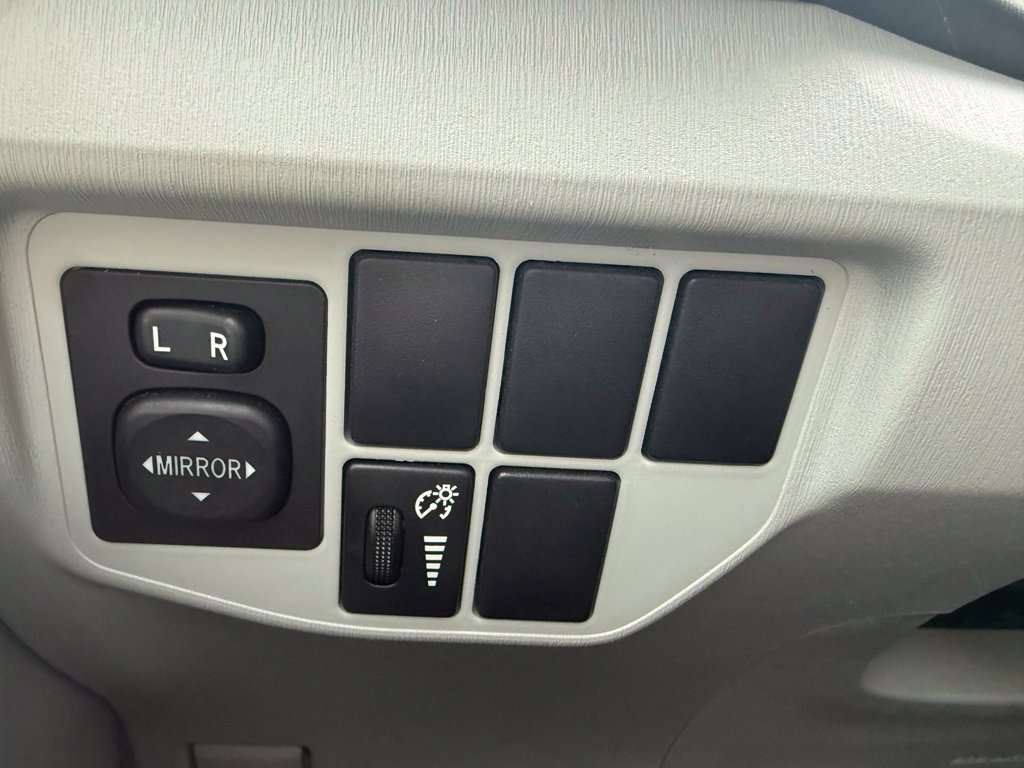 Used 2013 Toyota Prius Three FWD image 10