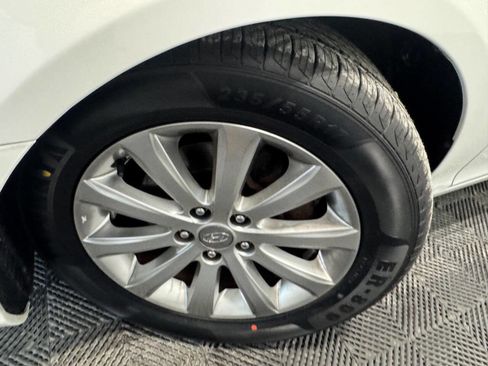 Used 2010 Hyundai Azera Limited w/ Navigation Pkg 3 image 46