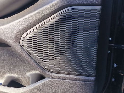 New 2025 Jeep Grand Cherokee L Laredo RWD image 30