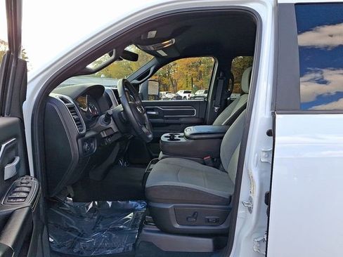 Used 2024 RAM 2500 Big Horn image 17
