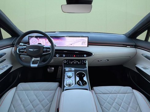 Certified 2026 Genesis GV70 3.5T Sport Prestige image 25