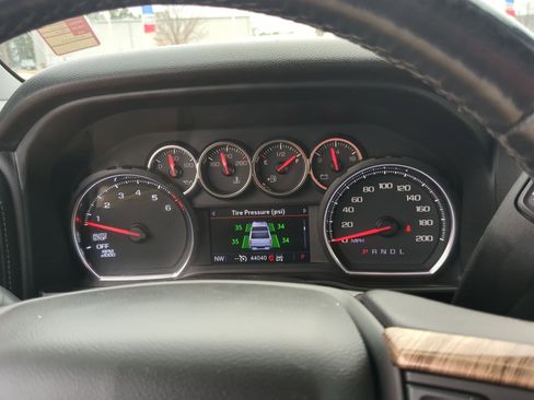 Used 2021 Chevrolet Silverado 1500 LT image 16