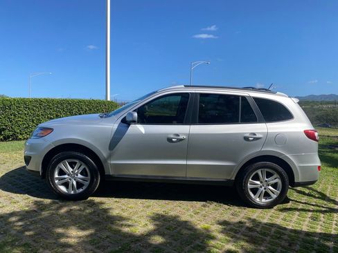 Used 2012 Hyundai Santa Fe SE image 4