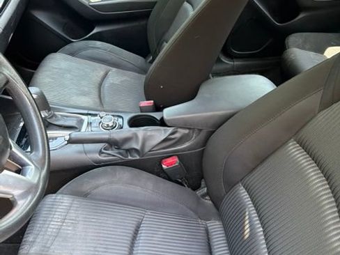 Used 2016 MAZDA MAZDA3 i Sport w/ Preferred Equipment Package FWD image 10