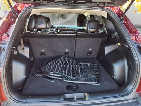 Used 2020 Jeep Cherokee Trailhawk w/ Cold Weather Group image 26