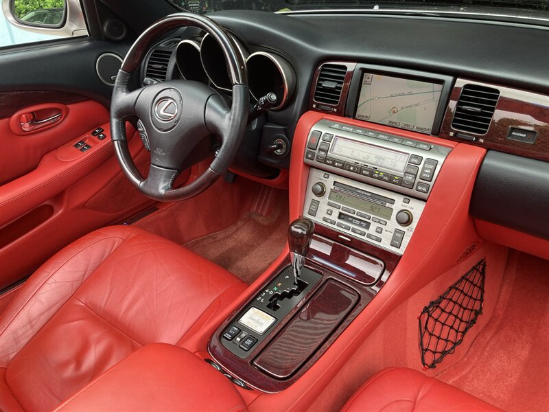Used 2002 Lexus SC 430 Convertible RWD image 3