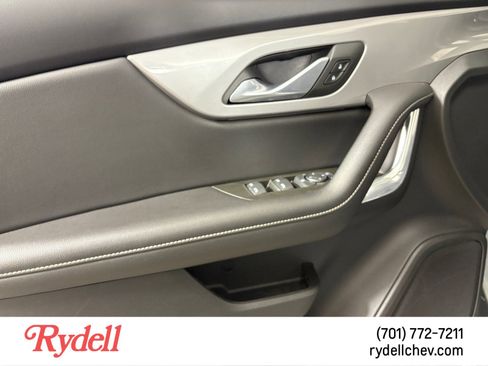 Used 2024 Chevrolet Blazer LT image 11