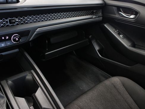 Used 2025 Honda Accord LX image 20