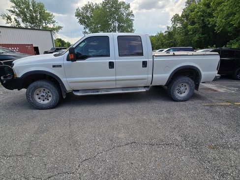 Used 2000 Ford F350 4x4 Crew Cab Super Duty image 3
