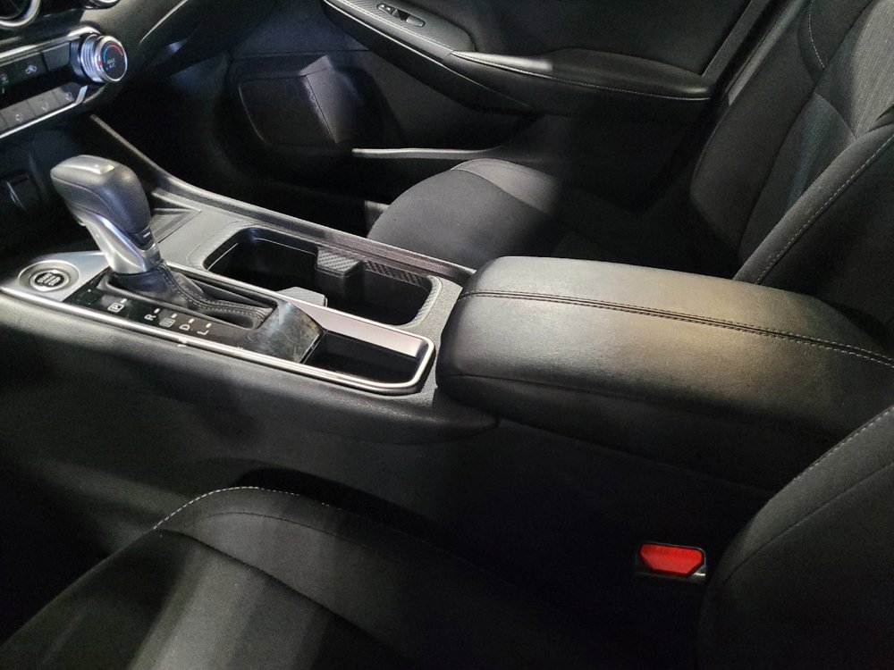 Used 2024 Nissan Sentra SV FWD image 26