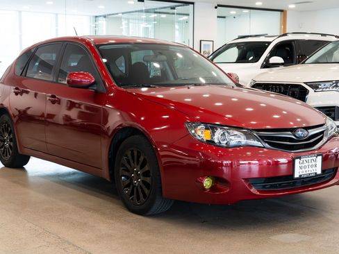 Used 2010 Subaru Impreza 2.5i Premium image 3