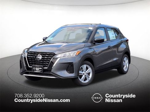 New 2025 Nissan Kicks Play S image 1