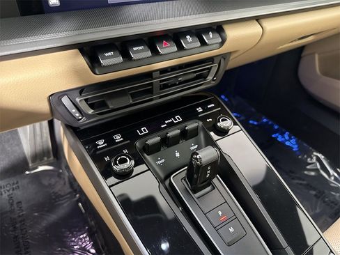 Certified 2023 Porsche 911 Carrera image 30