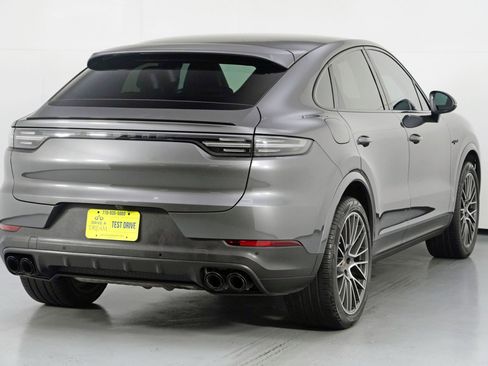 Used 2023 Porsche Cayenne Coupe AWD/4WD image 54