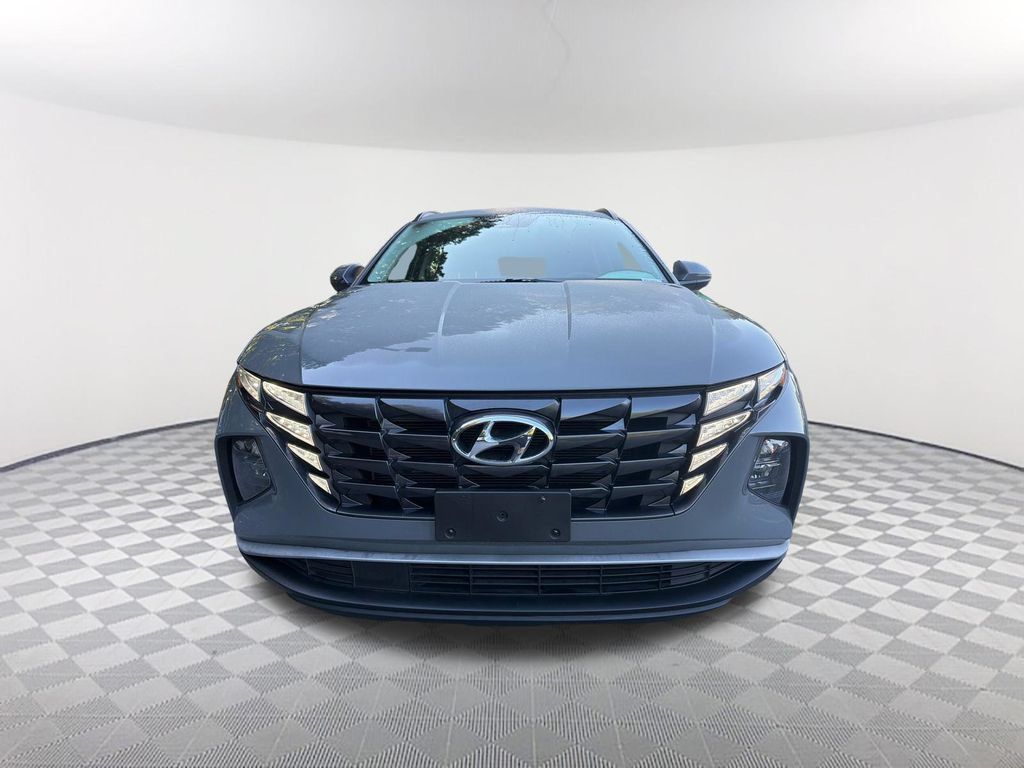 Used 2024 Hyundai Tucson SEL w/ Convenience Package FWD image 2