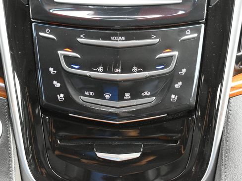 Used 2017 Cadillac Escalade Luxury RWD image 21
