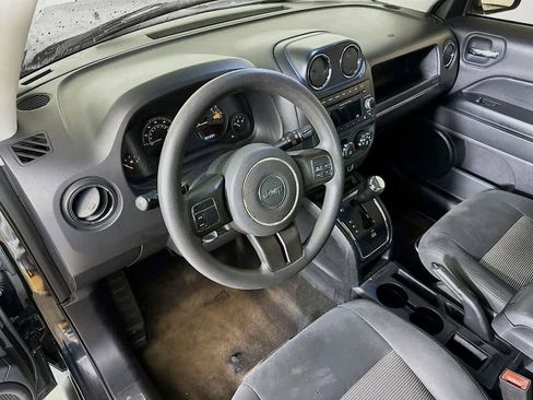 Used 2014 Jeep Patriot Sport w/ Power Value Group image 2