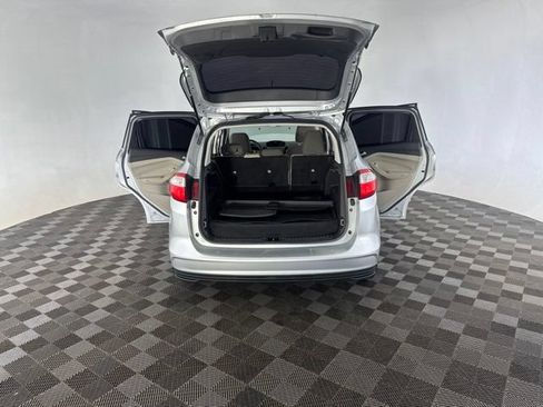 Used 2015 Ford C-MAX SE w/ Winter Package FWD image 17