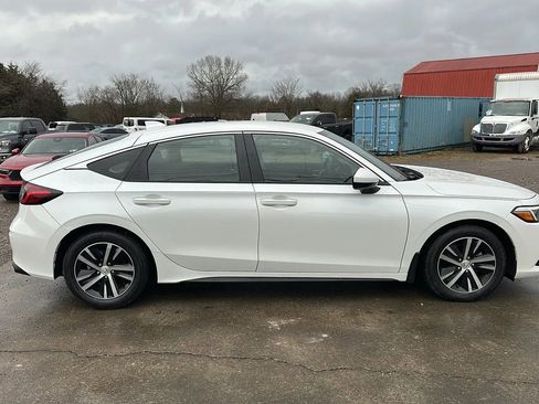 Used 2024 Honda Civic LX image 3