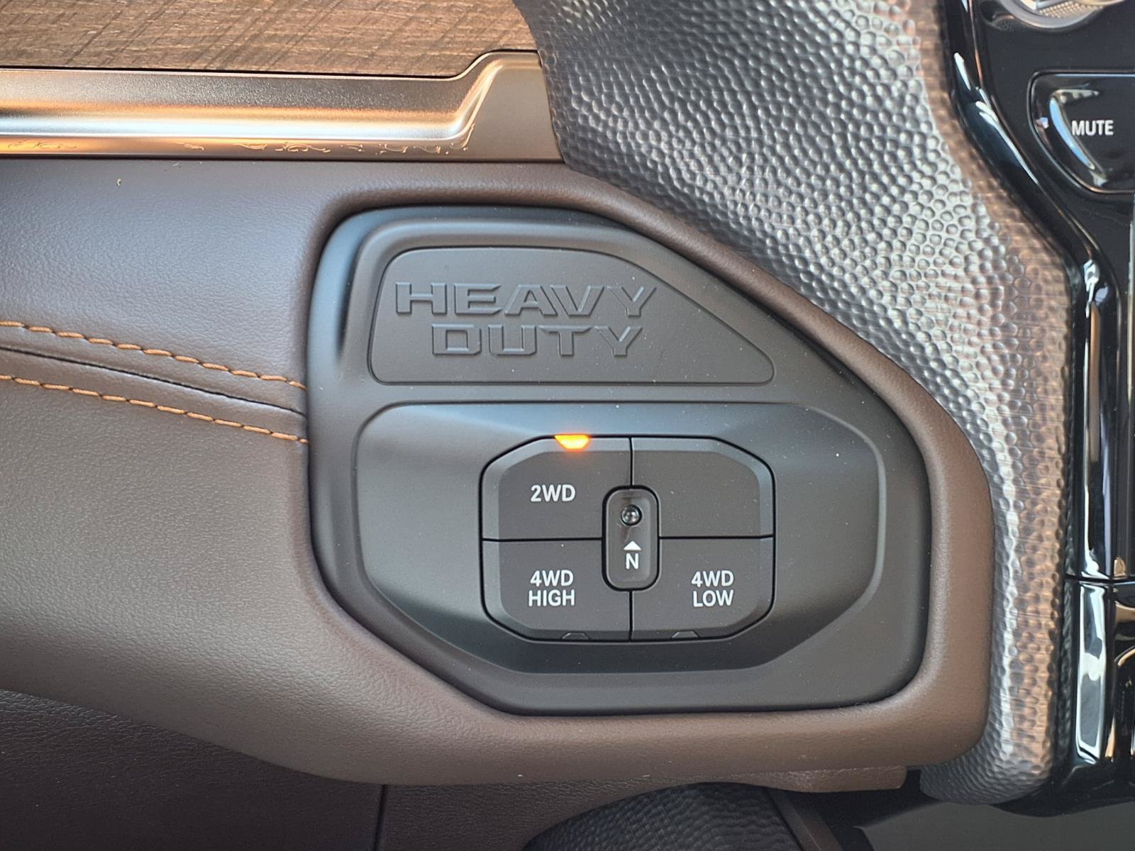 New 2027 RAM 2500 Limited AWD/4WD image 13