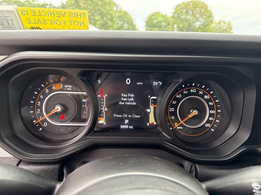 Used 2024 Jeep Wrangler Sport AWD/4WD image 11